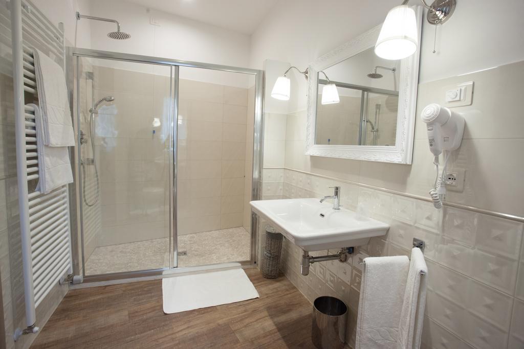 Magnifica Luxury Suites Assisi Luaran gambar